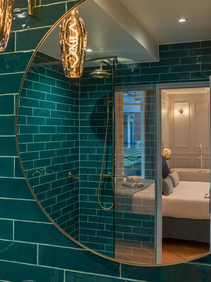 The Blue Pearl Parigi